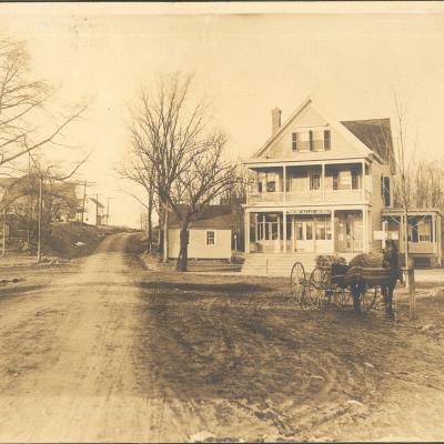 Lee's General Store, Mt. Pleasant Avenue— circa 1900
